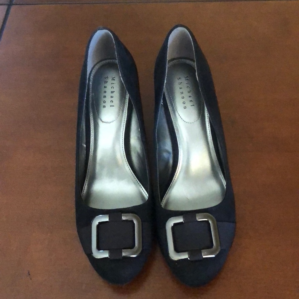 Black shoes